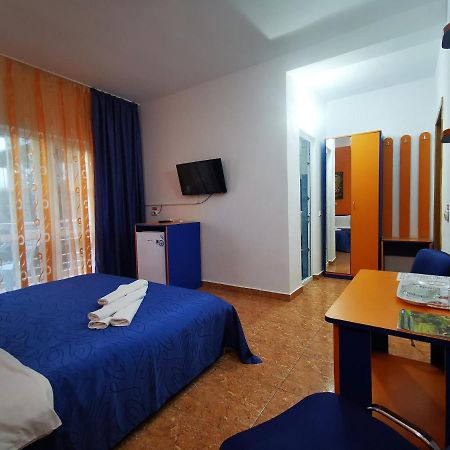 Hotel Vila Oranj Costinesti Esterno foto